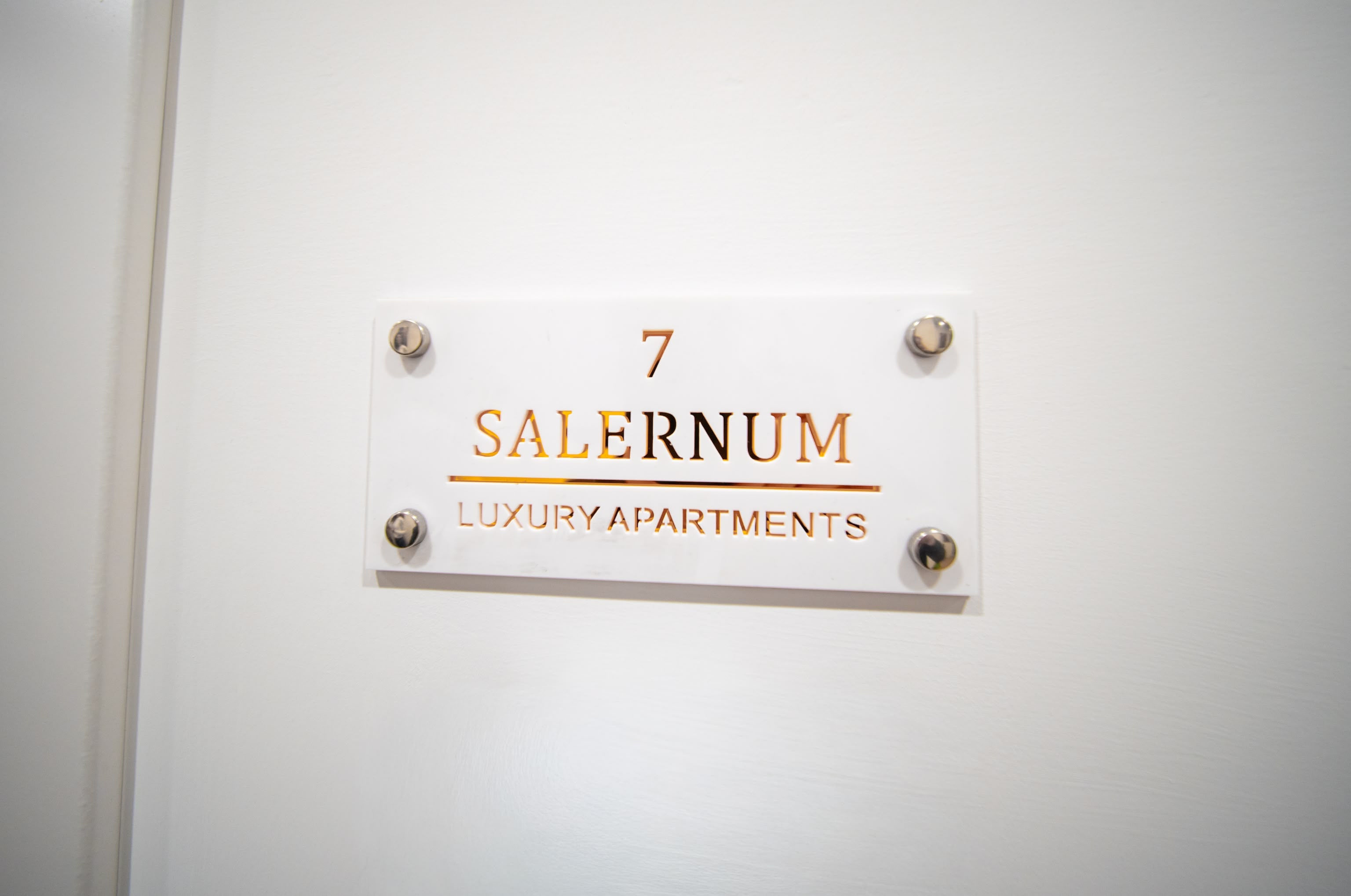 Bagno e dettagli della camera 7 Salernum